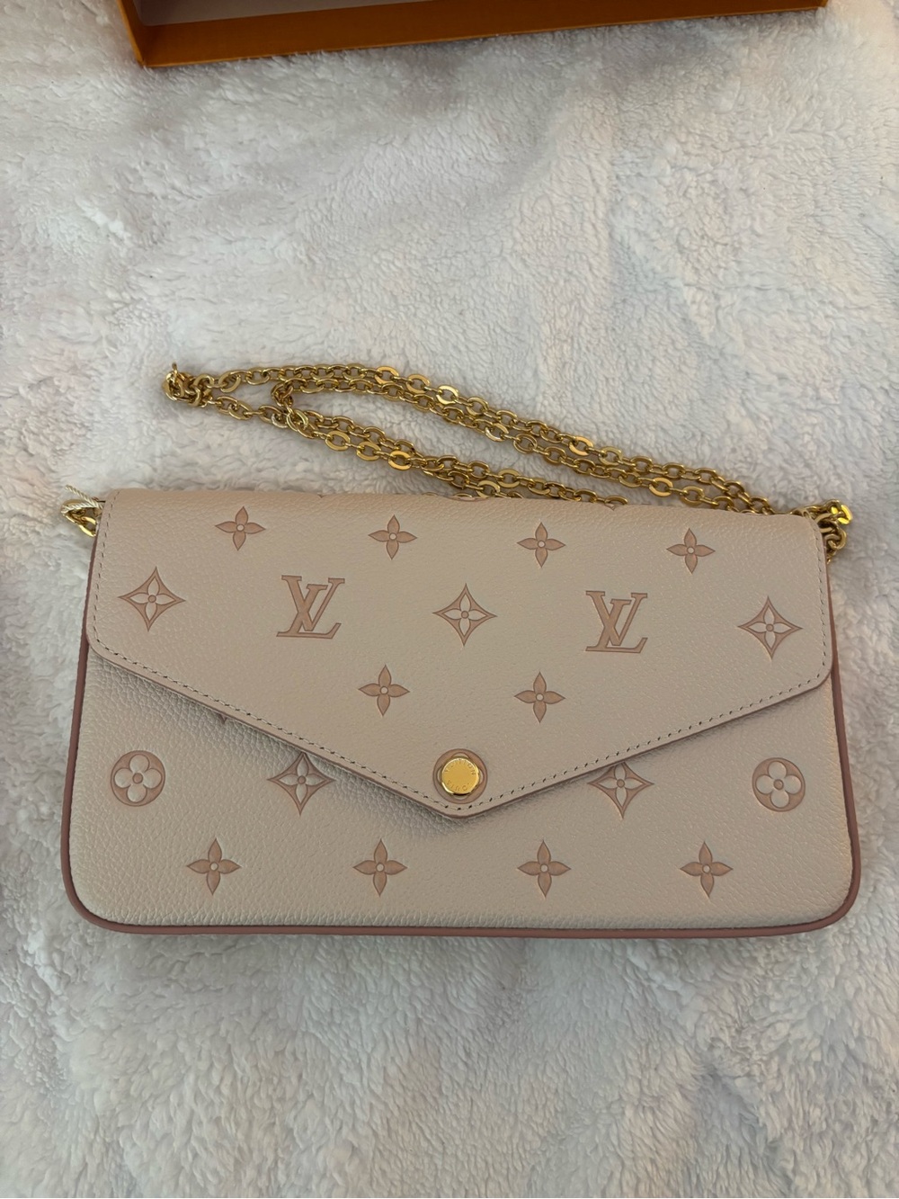 Limited edition Félicie Pochette bag